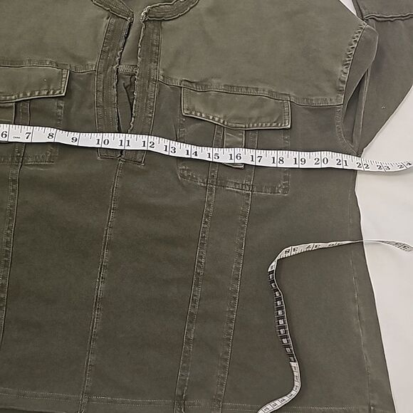 Free People  Ratio olive green split neck blouse  S - Picture 4 of 10